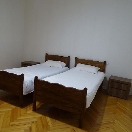 Vake Super Quiet And Comfy Apartment With A Yard Тбилиси Экстерьер фото