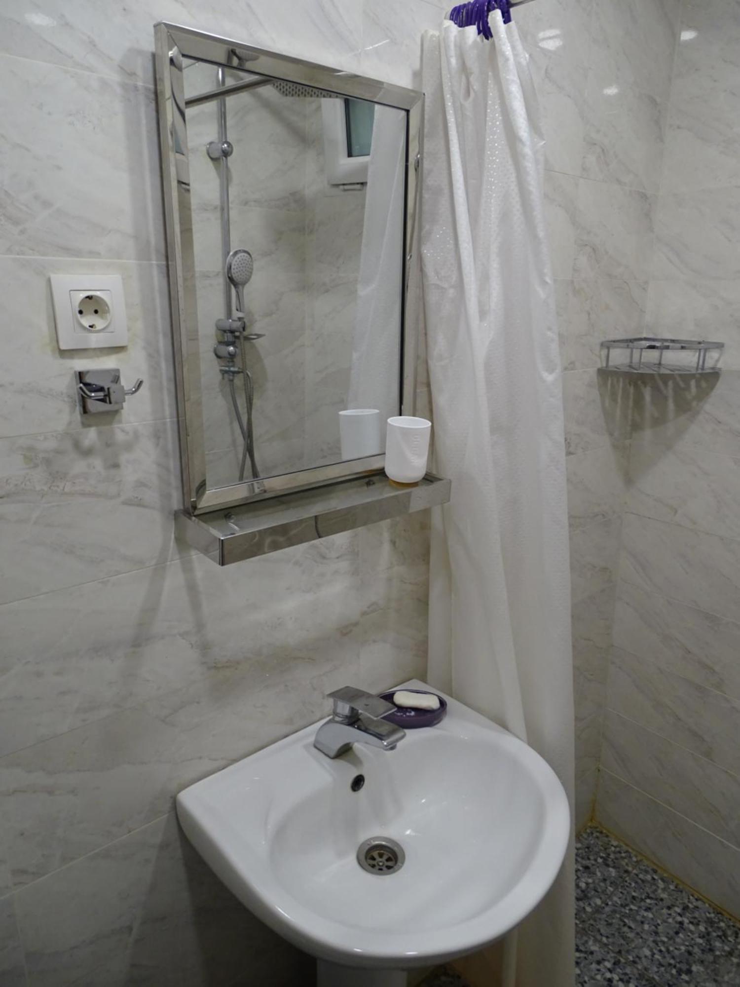 Vake Super Quiet And Comfy Apartment With A Yard Тбилиси Экстерьер фото